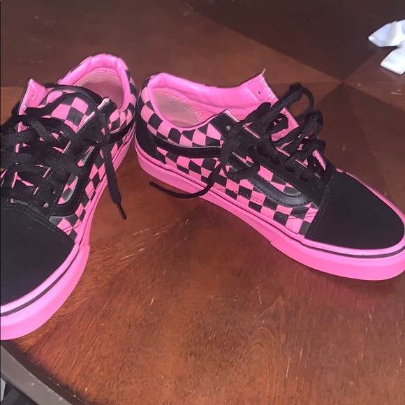 Vans - Picture 2 of 3